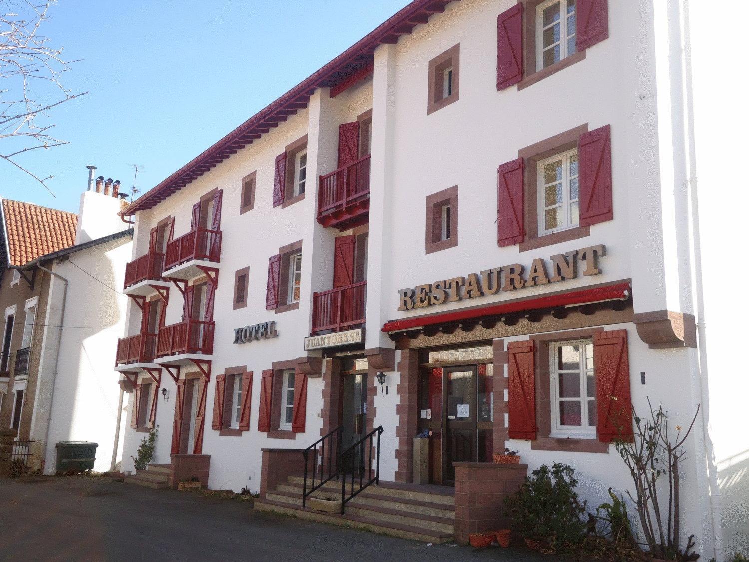 Hotel Juantorena サン・テティエンヌ・ド・バイゴリ エクステリア 写真